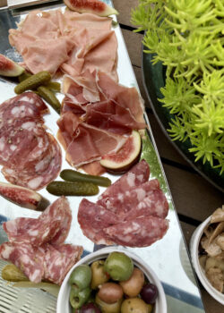 ac-farmhouse-products-platter